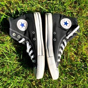 Black and white high top converse